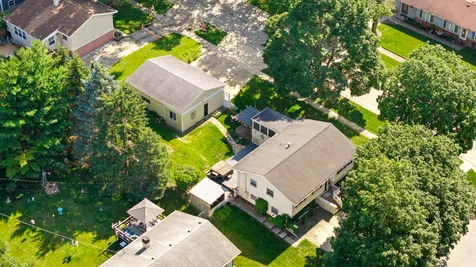 745 Sunbury Road South Elgin IL 60177