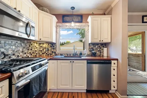 745 Sunbury Road South Elgin IL 60177