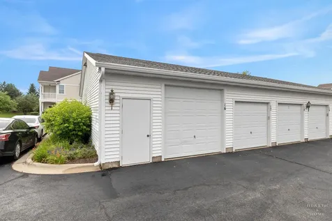 2305 Aurora Drive Hampshire IL 60140