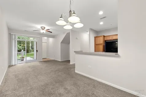 2305 Aurora Drive Hampshire IL 60140