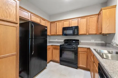 2305 Aurora Drive Hampshire IL 60140