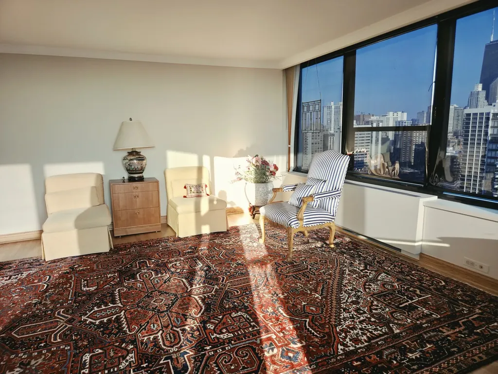 1560 North Sandburg Terrace Chicago IL 60610