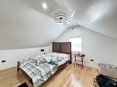 1933 West Grand Avenue Chicago IL 60622