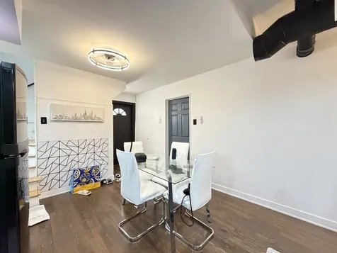 1933 West Grand Avenue Chicago IL 60622