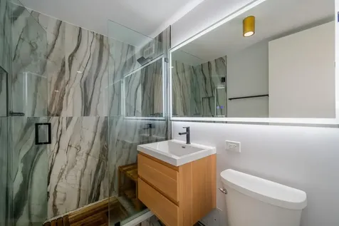 2626 North Lakeview Avenue Chicago IL 60614