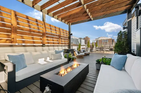 3010 North Sheffield Avenue Chicago IL 60657