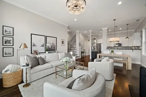 3010 North Sheffield Avenue Chicago IL 60657