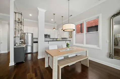 3010 North Sheffield Avenue Chicago IL 60657