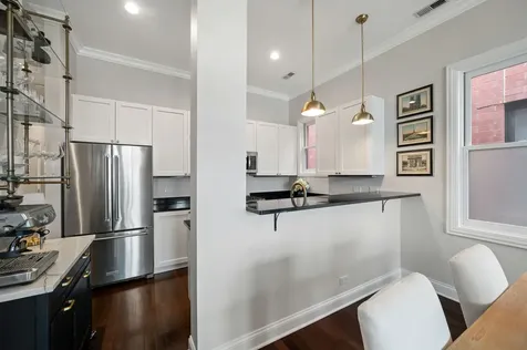 3010 North Sheffield Avenue Chicago IL 60657
