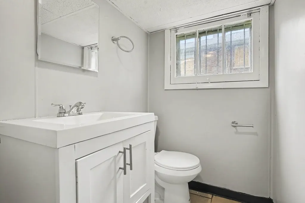 326 West 107th Place Chicago IL 60628
