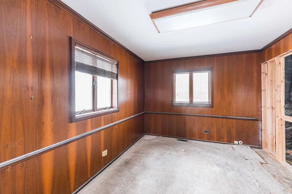 205 Pinecroft Drive Roselle IL 60172