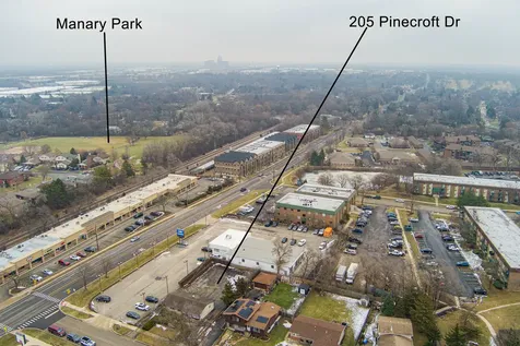 205 Pinecroft Drive Roselle IL 60172