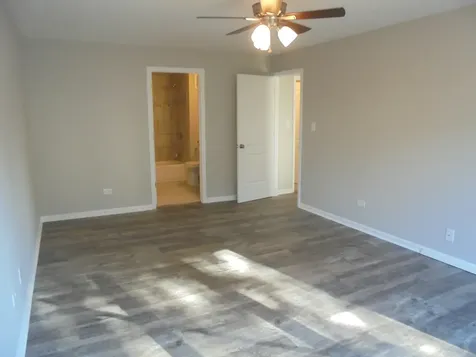 821 Oakton Street E Elk Grove Village IL 60007