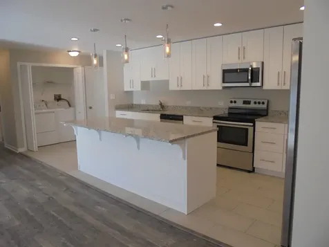 821 Oakton Street E Elk Grove Village IL 60007