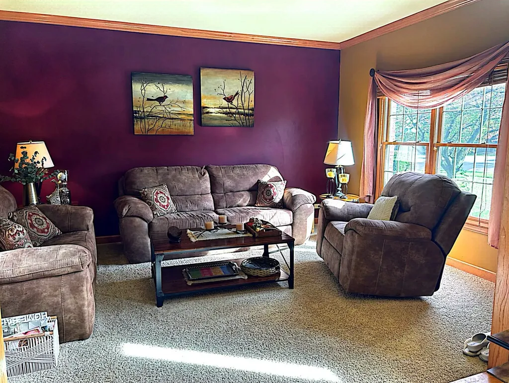 2484 Warwick Court Aurora IL 60503