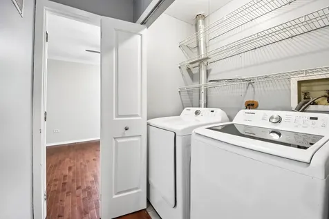 1124 East Potomac Lane Palatine IL 60074