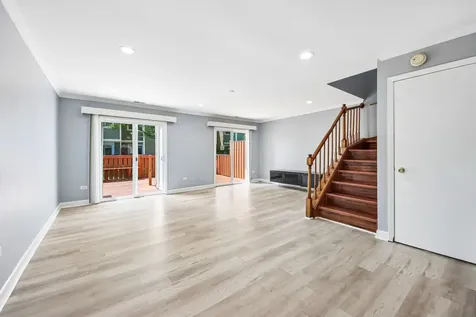 1124 East Potomac Lane Palatine IL 60074
