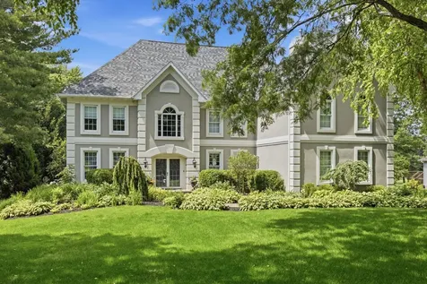 2284 Cairnwell Drive Belvidere IL 61008