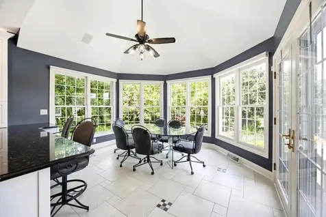 2284 Cairnwell Drive Belvidere IL 61008