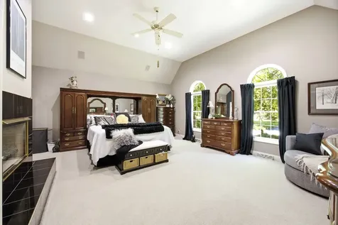 2284 Cairnwell Drive Belvidere IL 61008