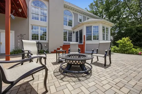 2284 Cairnwell Drive Belvidere IL 61008