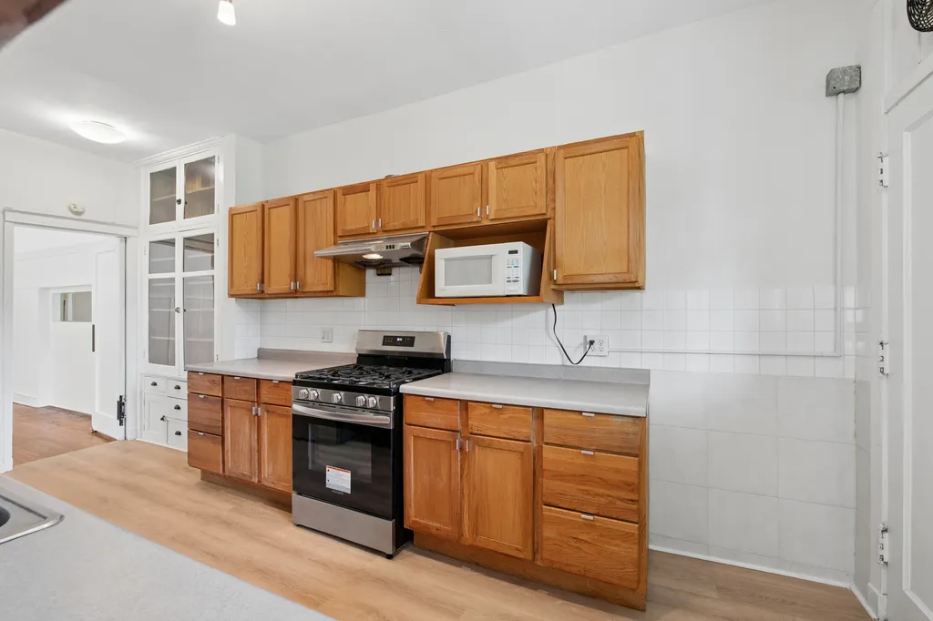 5715 South Blackstone Avenue Chicago IL 60637