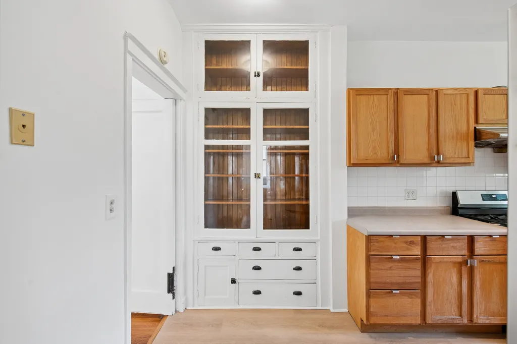 5715 South Blackstone Avenue Chicago IL 60637