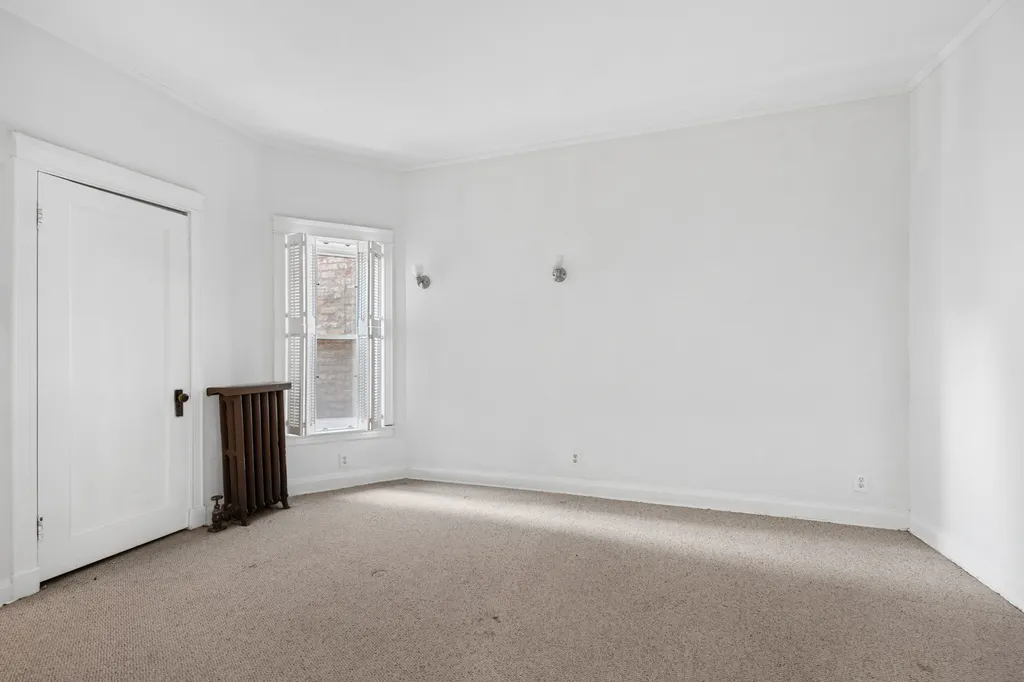 5715 South Blackstone Avenue Chicago IL 60637