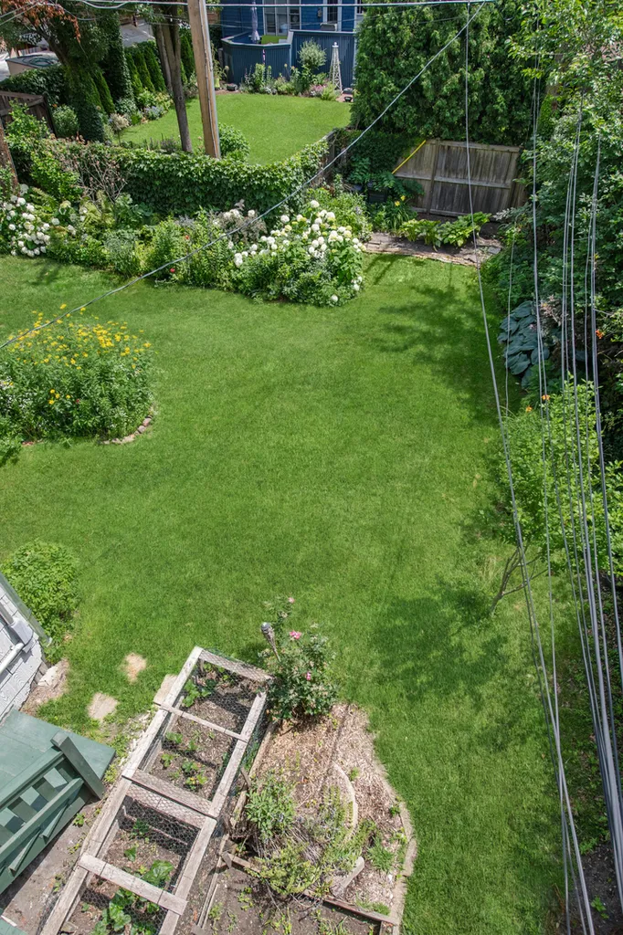 5715 South Blackstone Avenue Chicago IL 60637