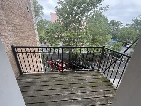 6954 North Greenview Avenue Chicago IL 60626
