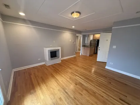 6954 North Greenview Avenue Chicago IL 60626