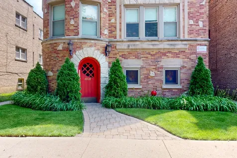 6531 North Francisco Avenue N Chicago IL 60645