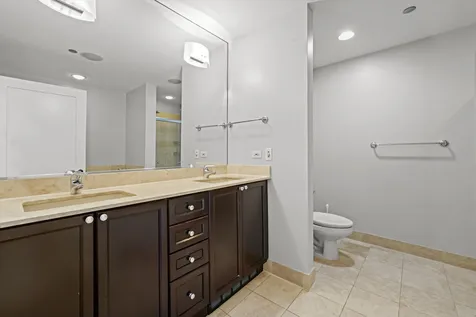 737 West Washington Boulevard Chicago IL 60661