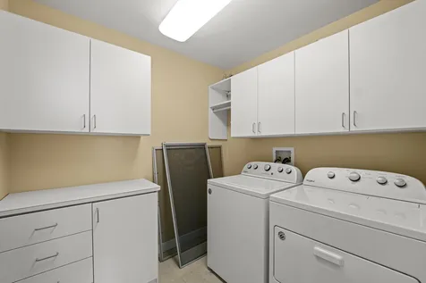 737 West Washington Boulevard Chicago IL 60661