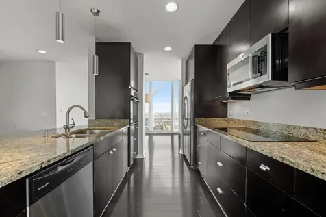 737 West Washington Boulevard Chicago IL 60661