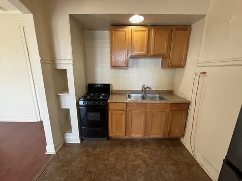 6930 North Greenview Avenue Chicago IL 60626