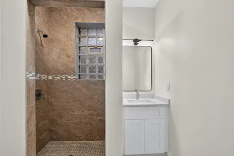 3023 West Wellington Avenue Chicago IL 60618