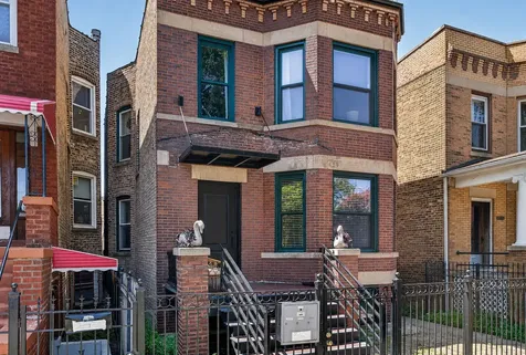 3023 West Wellington Avenue Chicago IL 60618