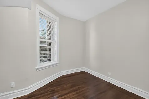 3023 West Wellington Avenue Chicago IL 60618