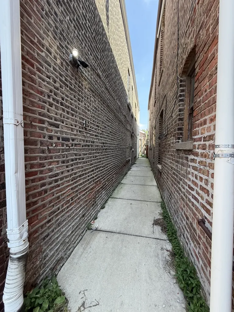 2332 West 24th Place Chicago IL 60608