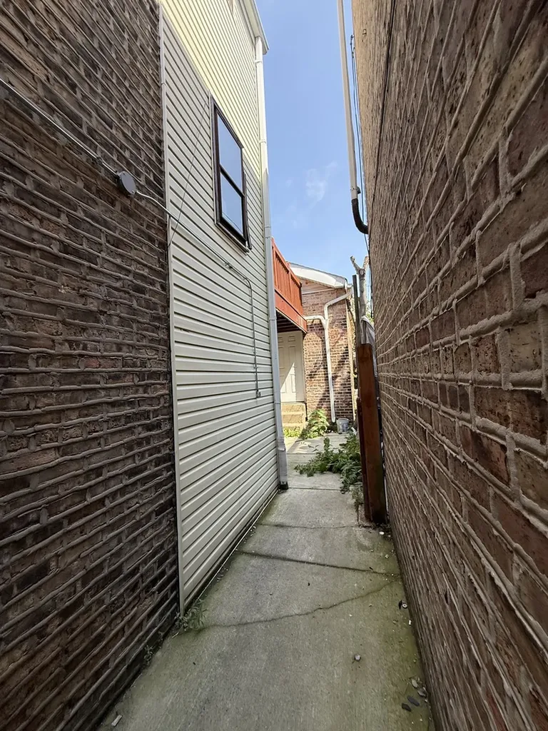 2332 West 24th Place Chicago IL 60608