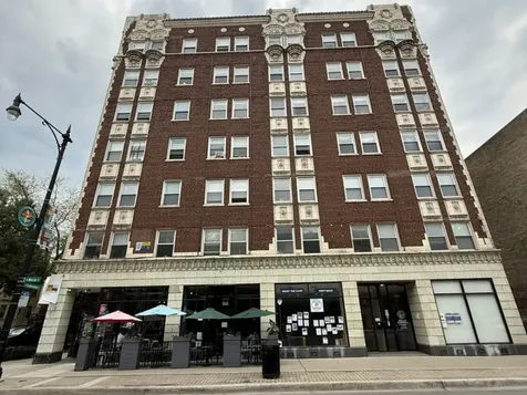 6930 North Greenview Avenue Chicago IL 60626