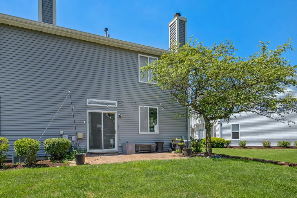 1260 Arapaho Court Naperville IL 60540
