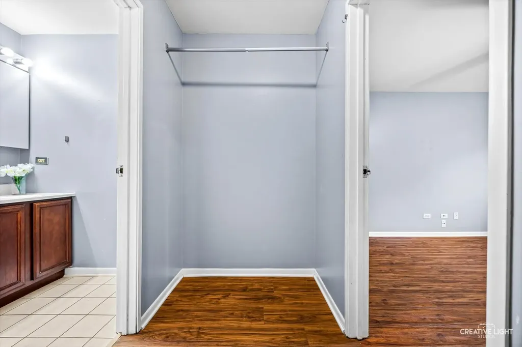 2260 Abbeywood Drive Lisle IL 60532