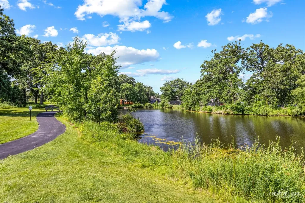 2260 Abbeywood Drive Lisle IL 60532
