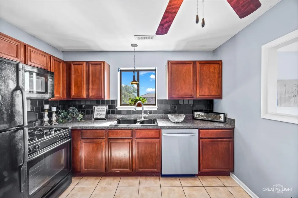 2260 Abbeywood Drive Lisle IL 60532