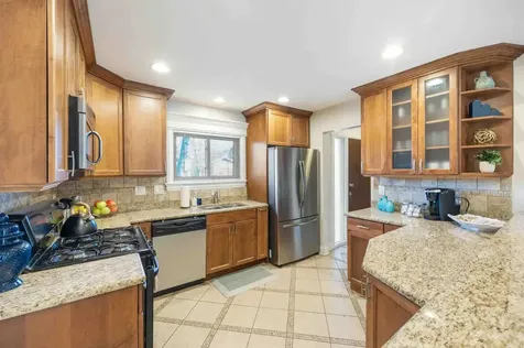 408 North Windsor Drive Arlington Heights IL 60004