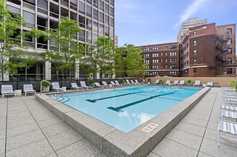 2400 North Lakeview Avenue Chicago IL 60614