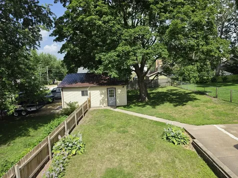 906 S Galena Avenue Dixon IL 61021