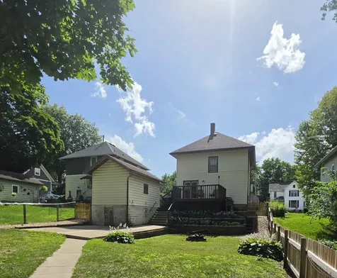 906 S Galena Avenue Dixon IL 61021